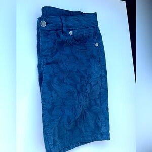 Women’s Vera Wang Pattern Bermuda Shorts